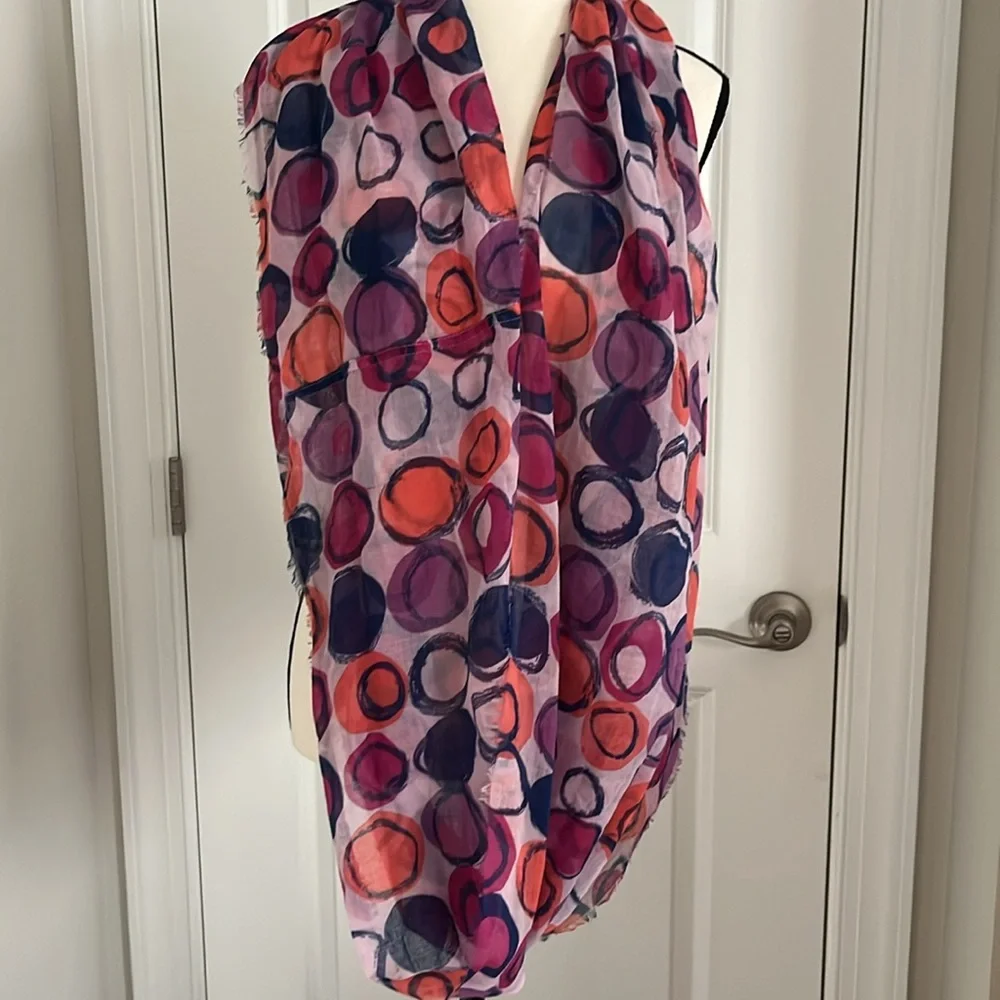 Polka Dot Infinity Scarf 💖 - Picture 2 of 5